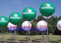 三脚の膨脹可能な気球はLED 2000W 3200k 160cmの活動の広告をつける