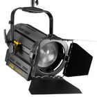 テレビのスポットライトLEDのスタジオ ライト400wカメラの写真撮影のフレネル5500Kの自動ズームレンズの焦点CRI 96を撮影して下さい